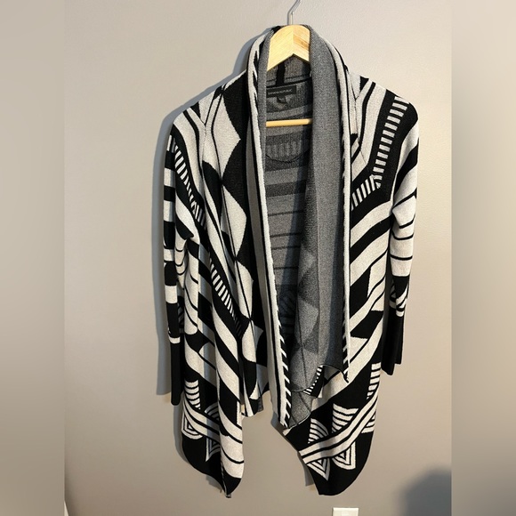 Banana Republic cardigan shawl, merino wool. - Picture 2 of 9